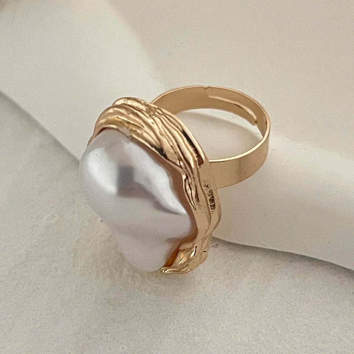 Ingemark 20 Styles Boho Unique Gold Color Petal Flower Rings for Women Punk Geometric Adjustable Rings Couple New Year Jewelry