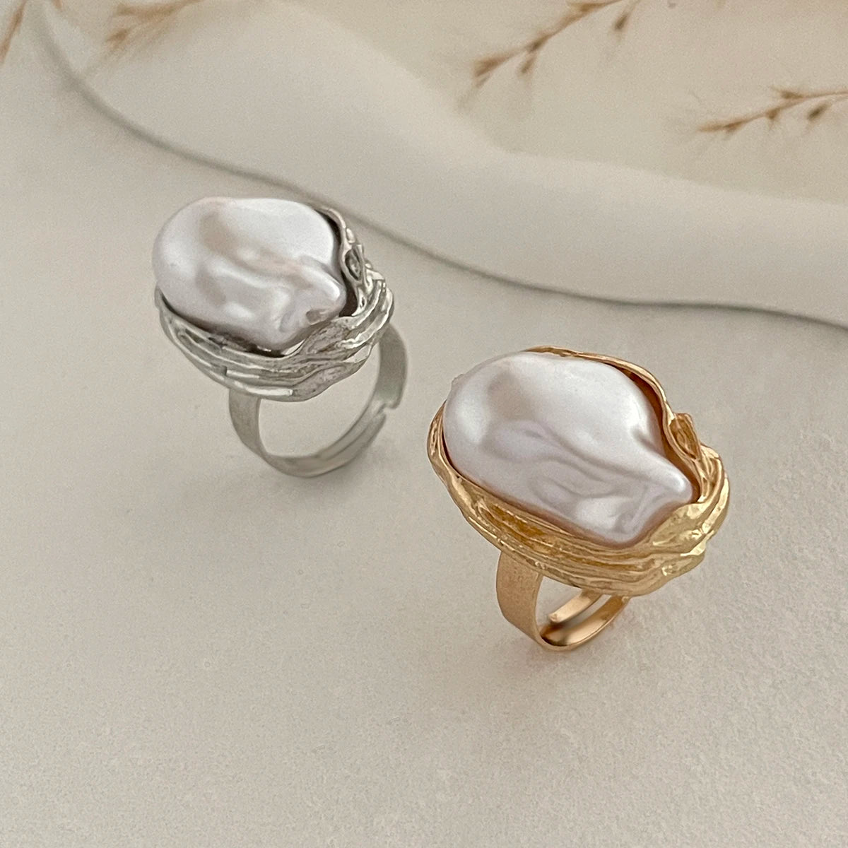 Ingemark 20 Styles Boho Unique Gold Color Petal Flower Rings for Women Punk Geometric Adjustable Rings Couple New Year Jewelry