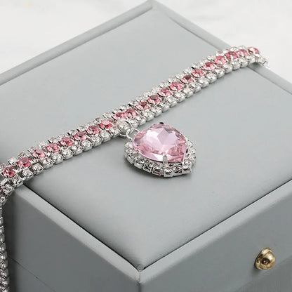 Luxury Diamond Pet Collar Cat Necklace Cute Love Pendant Dog Cat Collar Pet Accessories for Puppies Bling Crystal Kitty Necklace