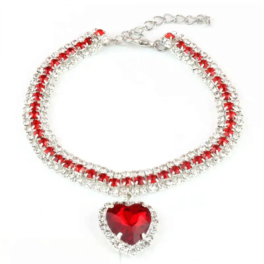 Luxury Diamond Pet Collar Cat Necklace Cute Love Pendant Dog Cat Collar Pet Accessories for Puppies Bling Crystal Kitty Necklace