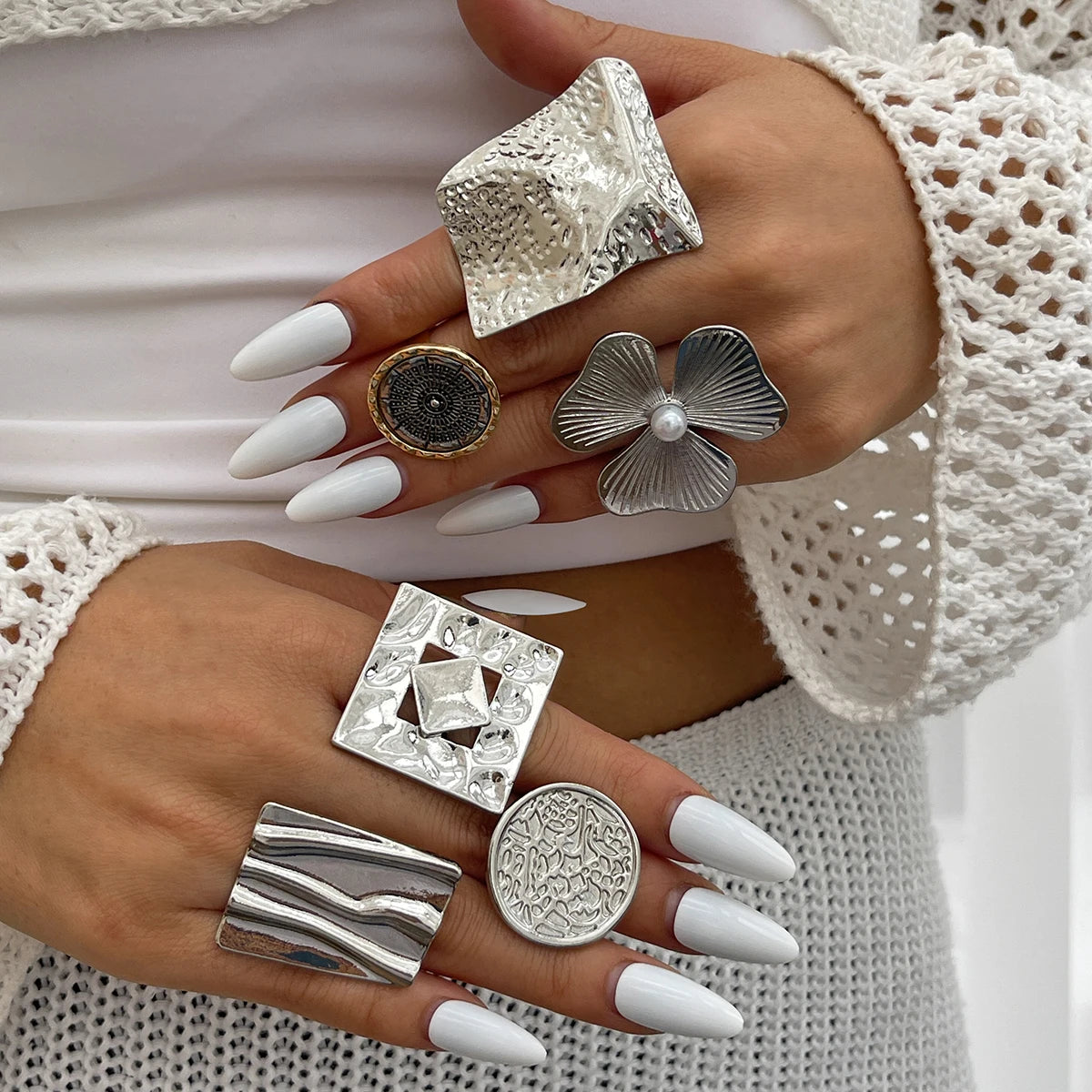 Ingemark 20 Styles Boho Unique Gold Color Petal Flower Rings for Women Punk Geometric Adjustable Rings Couple New Year Jewelry