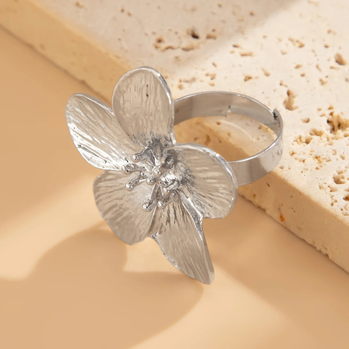 Ingemark 20 Styles Boho Unique Gold Color Petal Flower Rings for Women Punk Geometric Adjustable Rings Couple New Year Jewelry